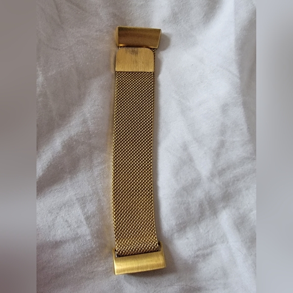 Charge 4 Gold Tone Mesh Magnetic Replacement Band - Picture 6 of 10